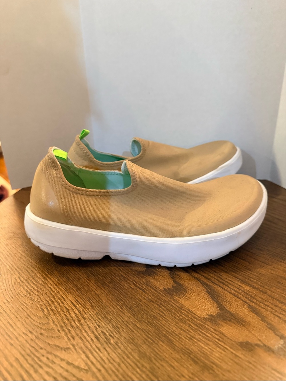 Oofos Oomg Eezee Recovery Slip On Shoes Size EU 38 EU  US Women’s 7